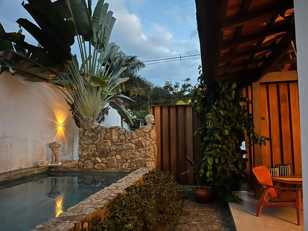 Jardim & piscina — Casa Arte Caborê