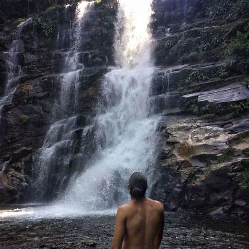 Queda d'água em Paraty